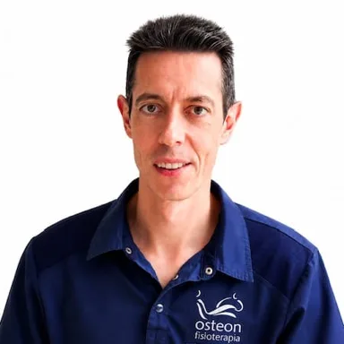 Carlos López Cubas, fisioterapeuta y CEO de OSTEON